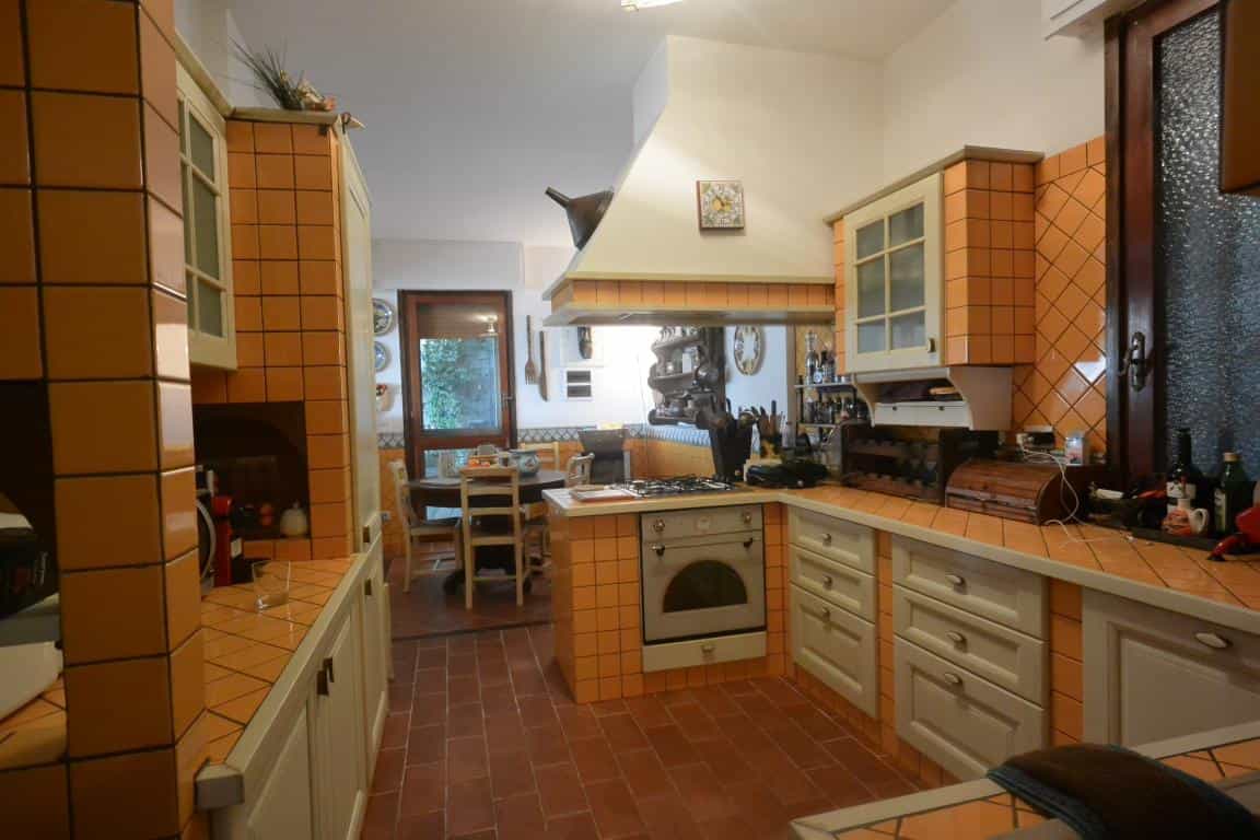 House in Bergeggi, Liguria 11055808