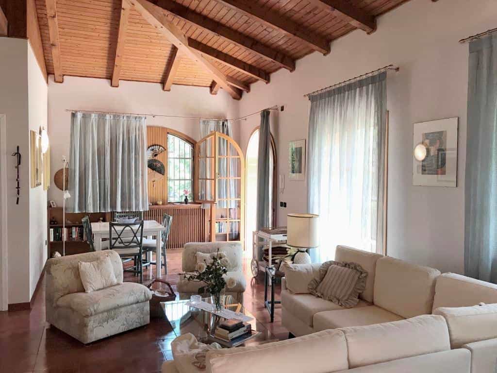 Huis in Lignano Sabbiadoro, Friuli-Venezia Giulia 11055846