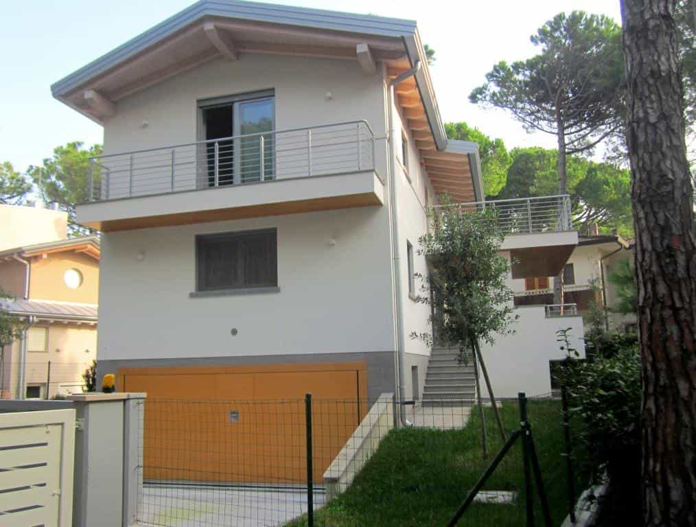 Huis in Lignano Sabbiadoro, Friuli-Venezia Giulia 11055848