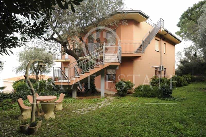House in Laigueglia, Liguria 11055875