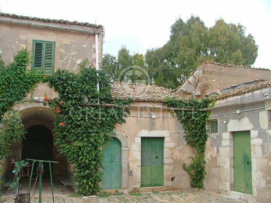 House in Ragusa, Sicilia 11055901
