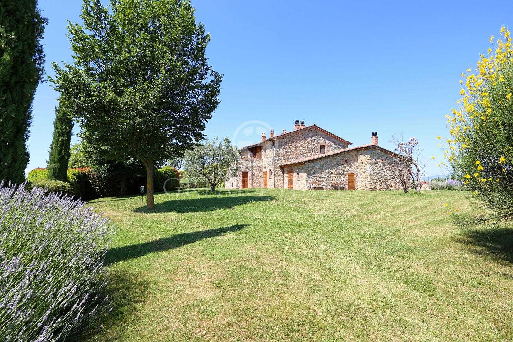 Будинок в Parrano, Umbria 11055907