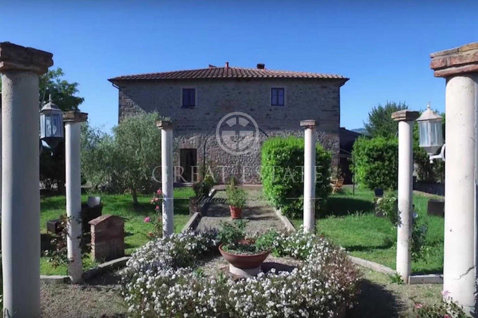 房子 在 Lajatico, Tuscany 11055933