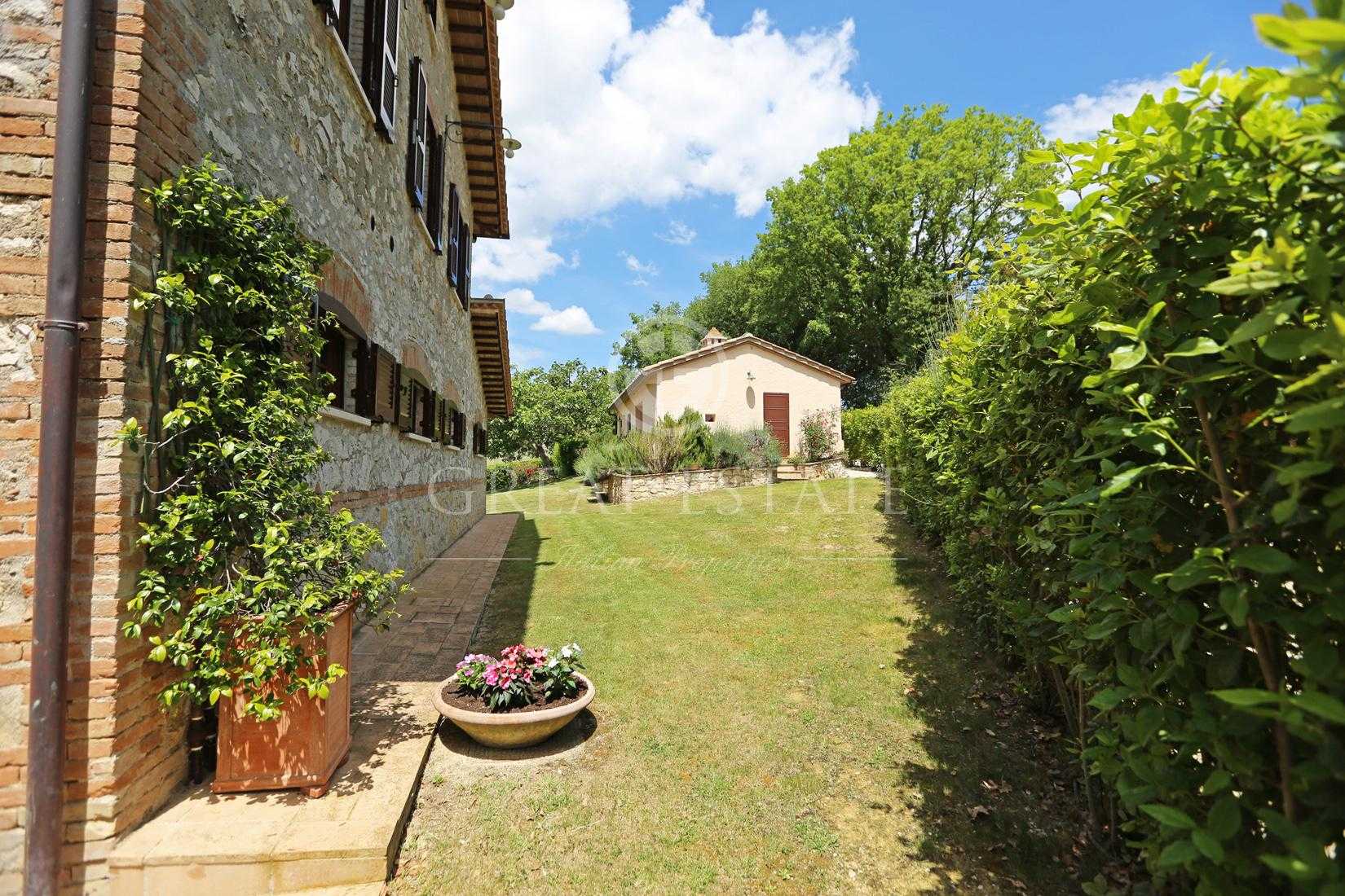 Huis in Lugnano in Teverina, Umbria 11055944