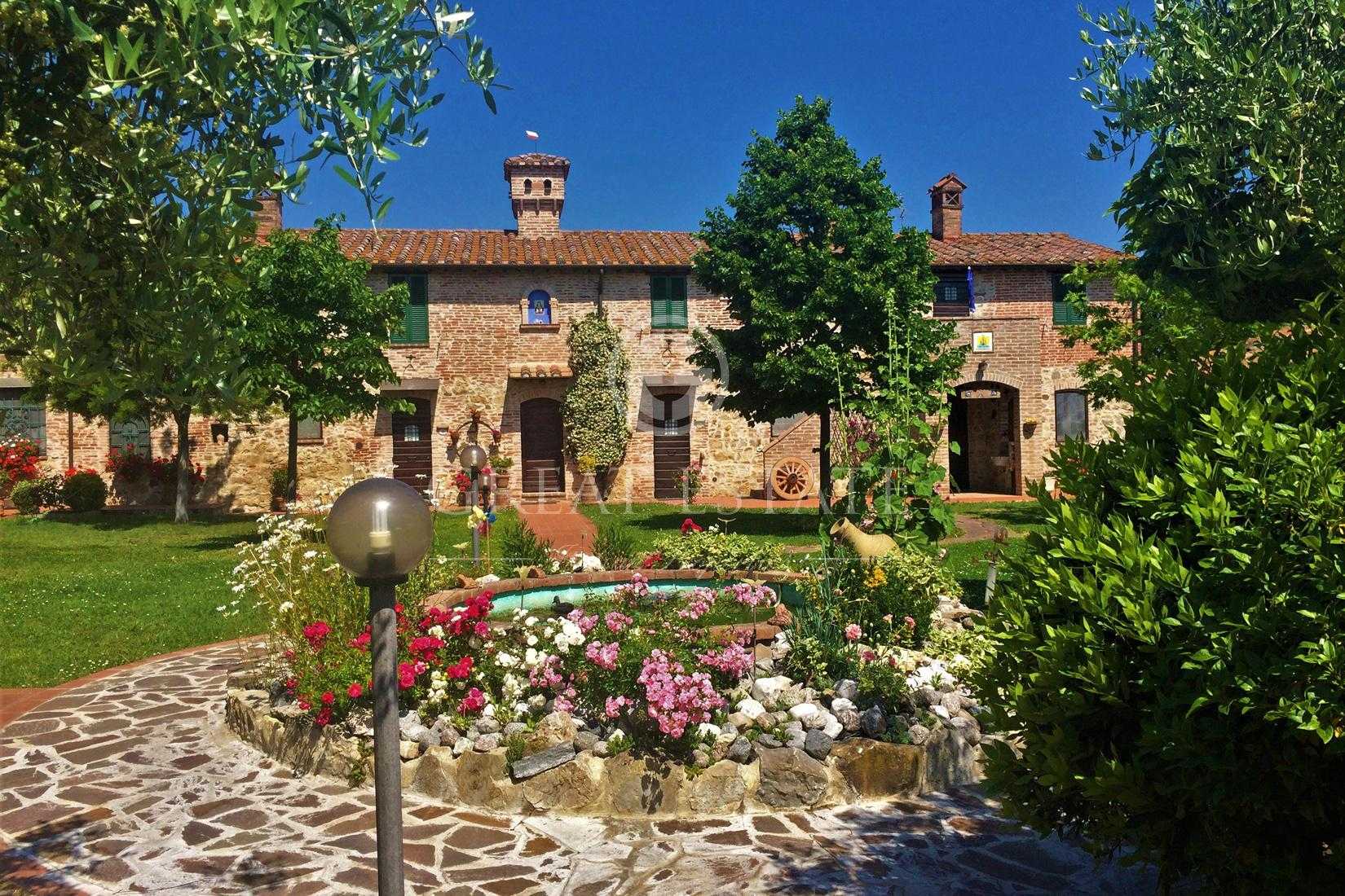 Huis in Castiglione del Lago, Umbrië 11055987
