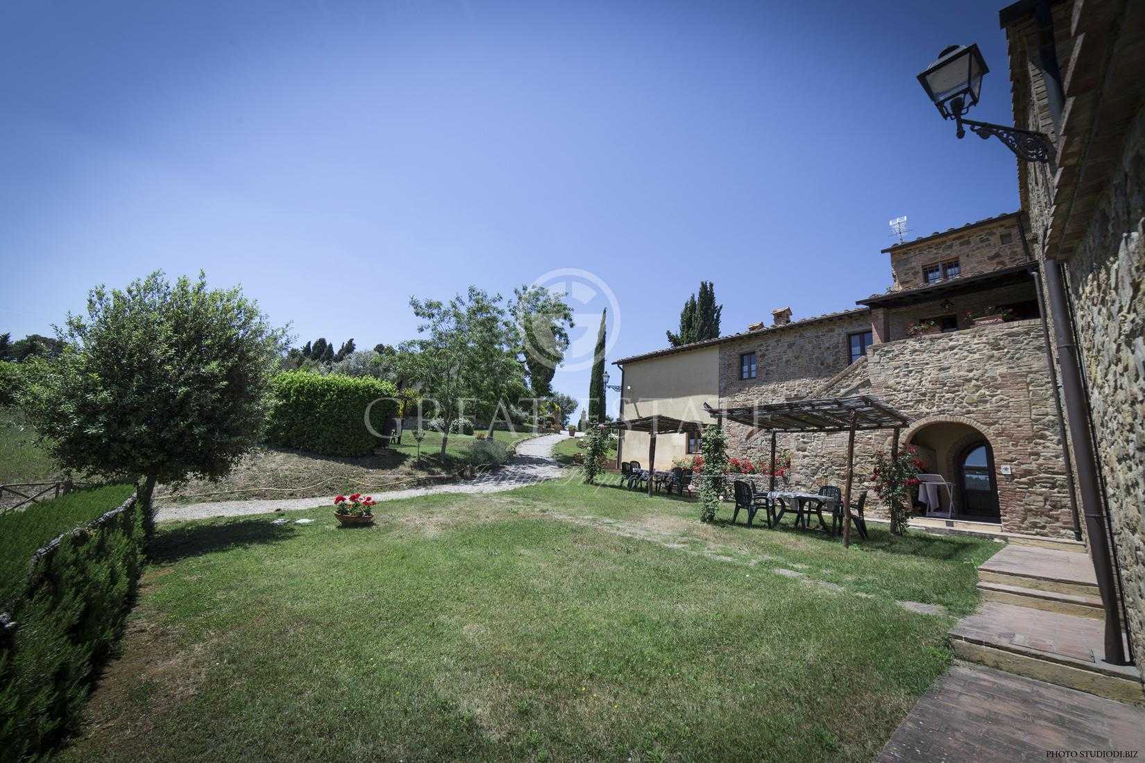 Huis in Montaione, Tuscany 11056008