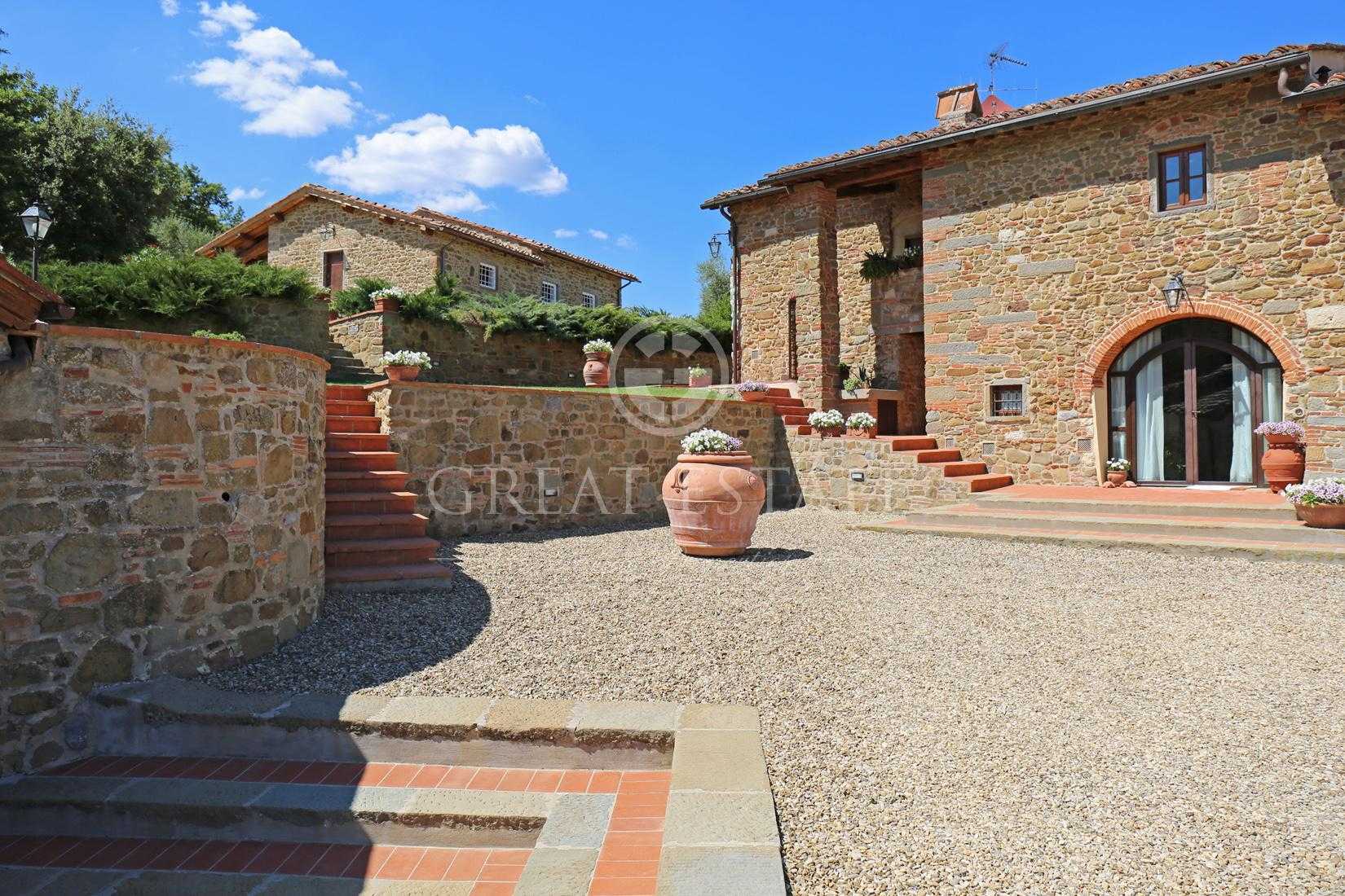жилой дом в Figline e Incisa Valdarno, Tuscany 11056012
