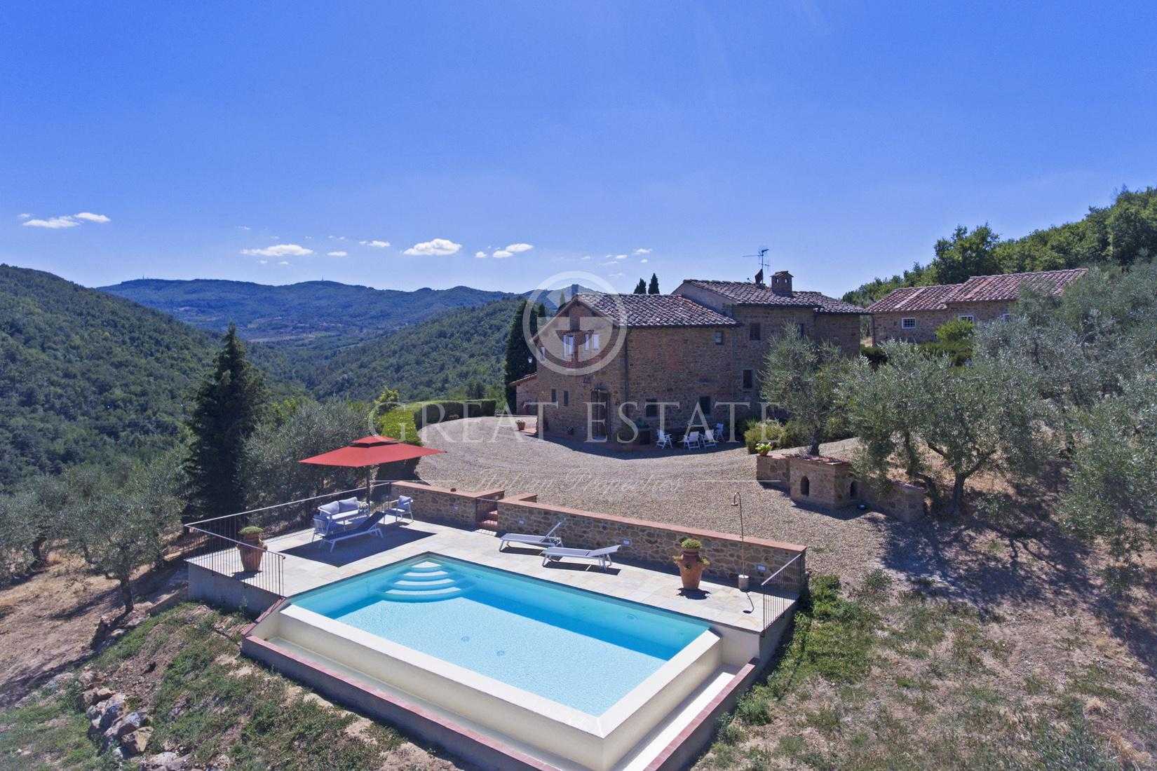 بيت في Figline e Incisa Valdarno, Tuscany 11056013