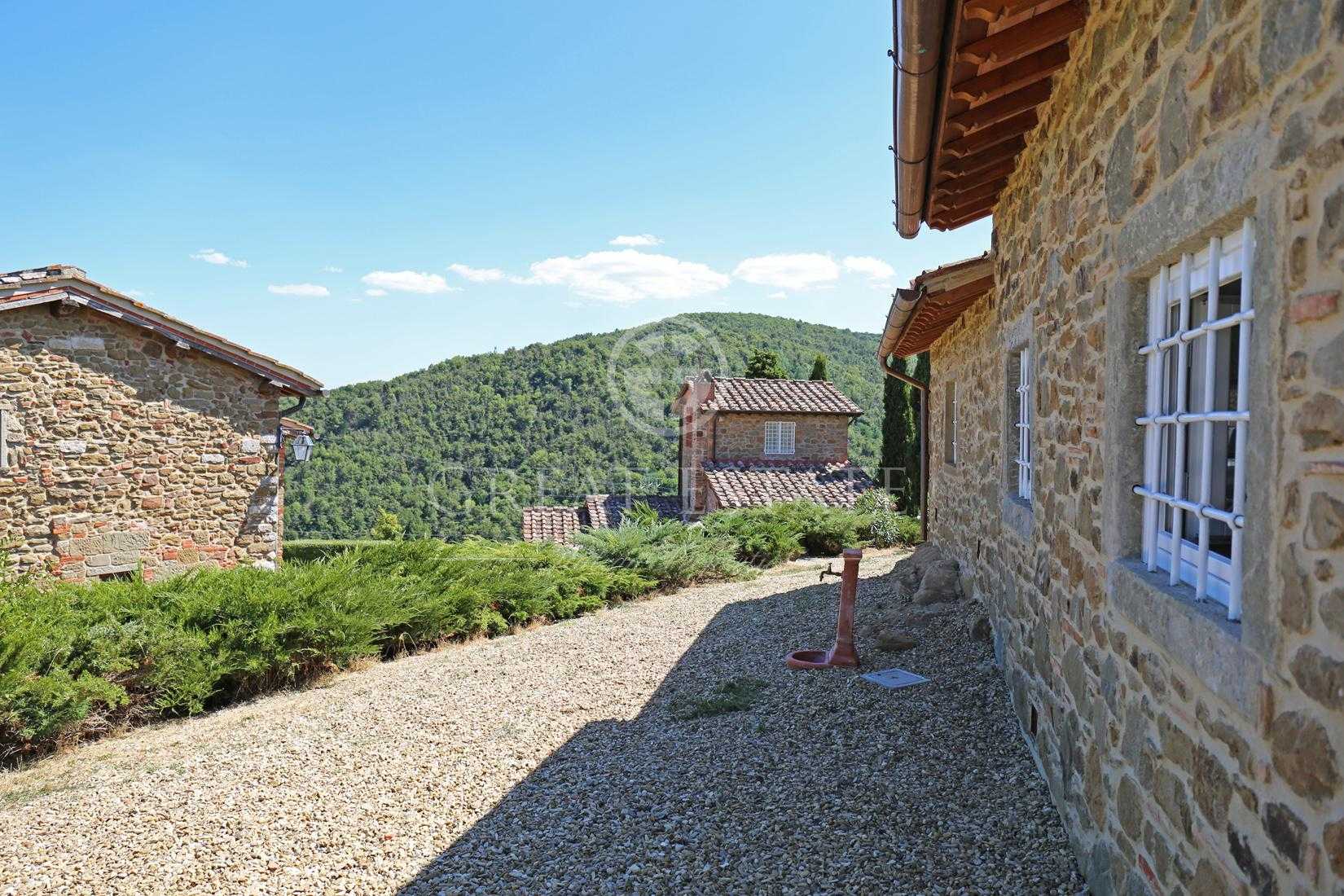 Rumah di Incisa in Valdarno, Tuscany 11056013