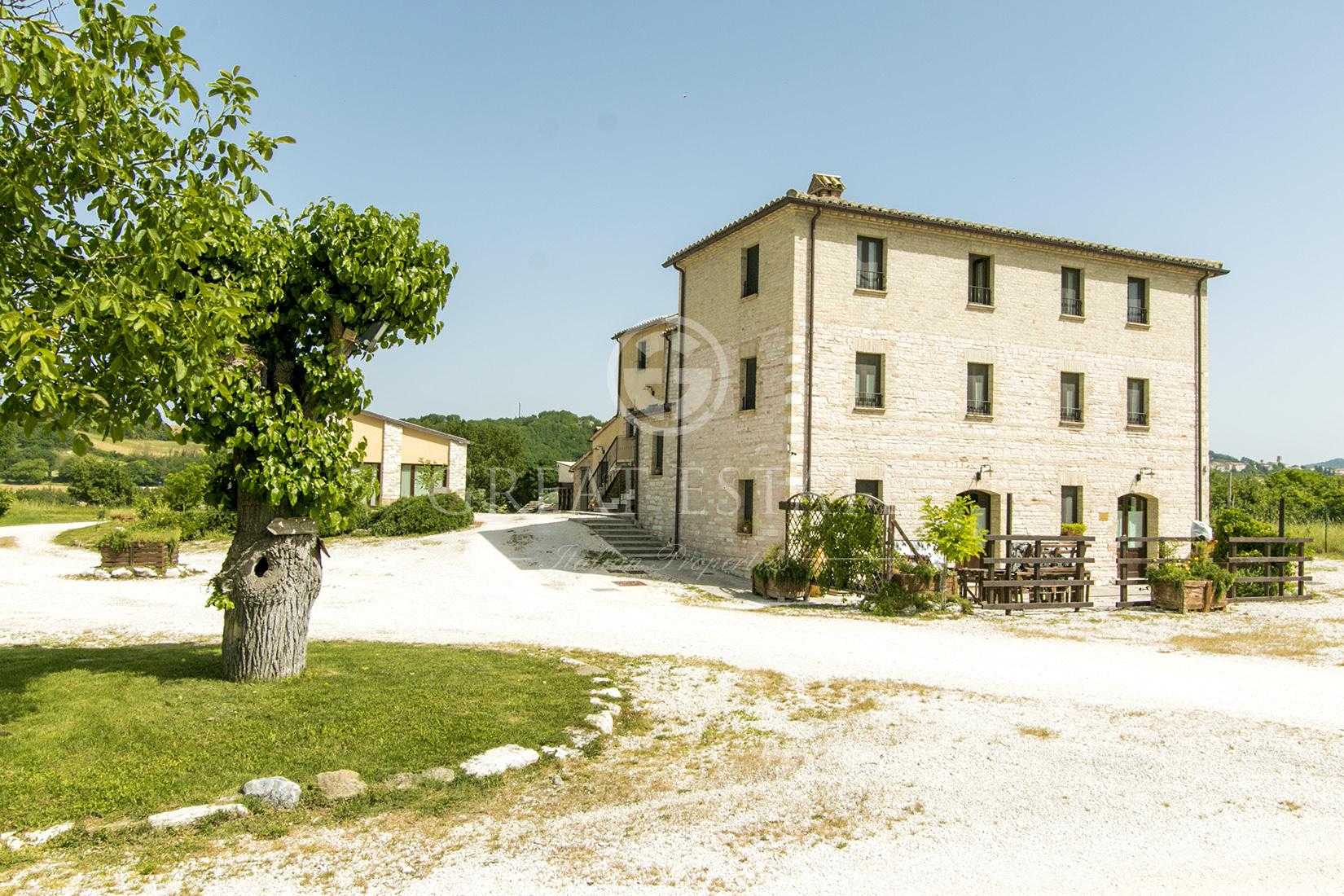 жилой дом в Sassoferrato, Marche 11056042