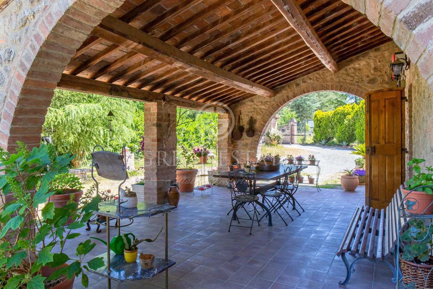 بيت في Chiusi, Tuscany 11056068