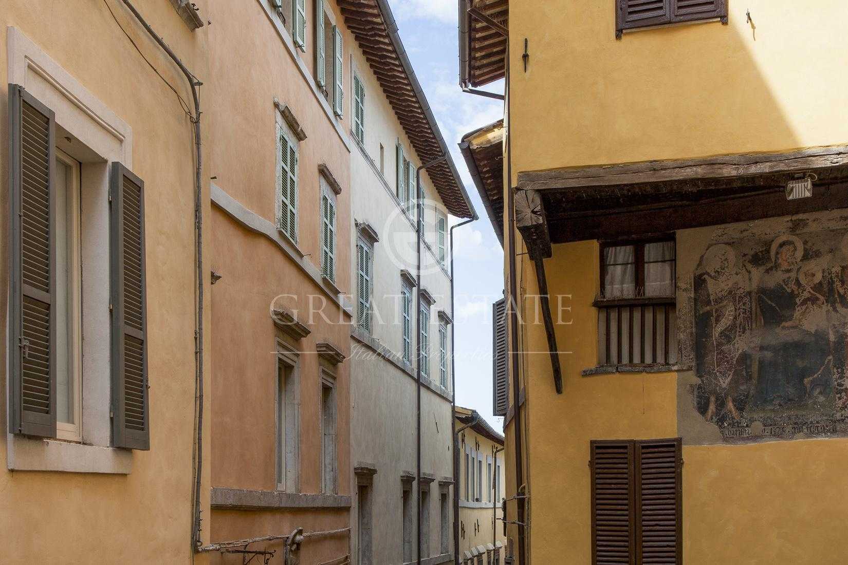 Kondominium dalam Spoleto, Umbria 11056092