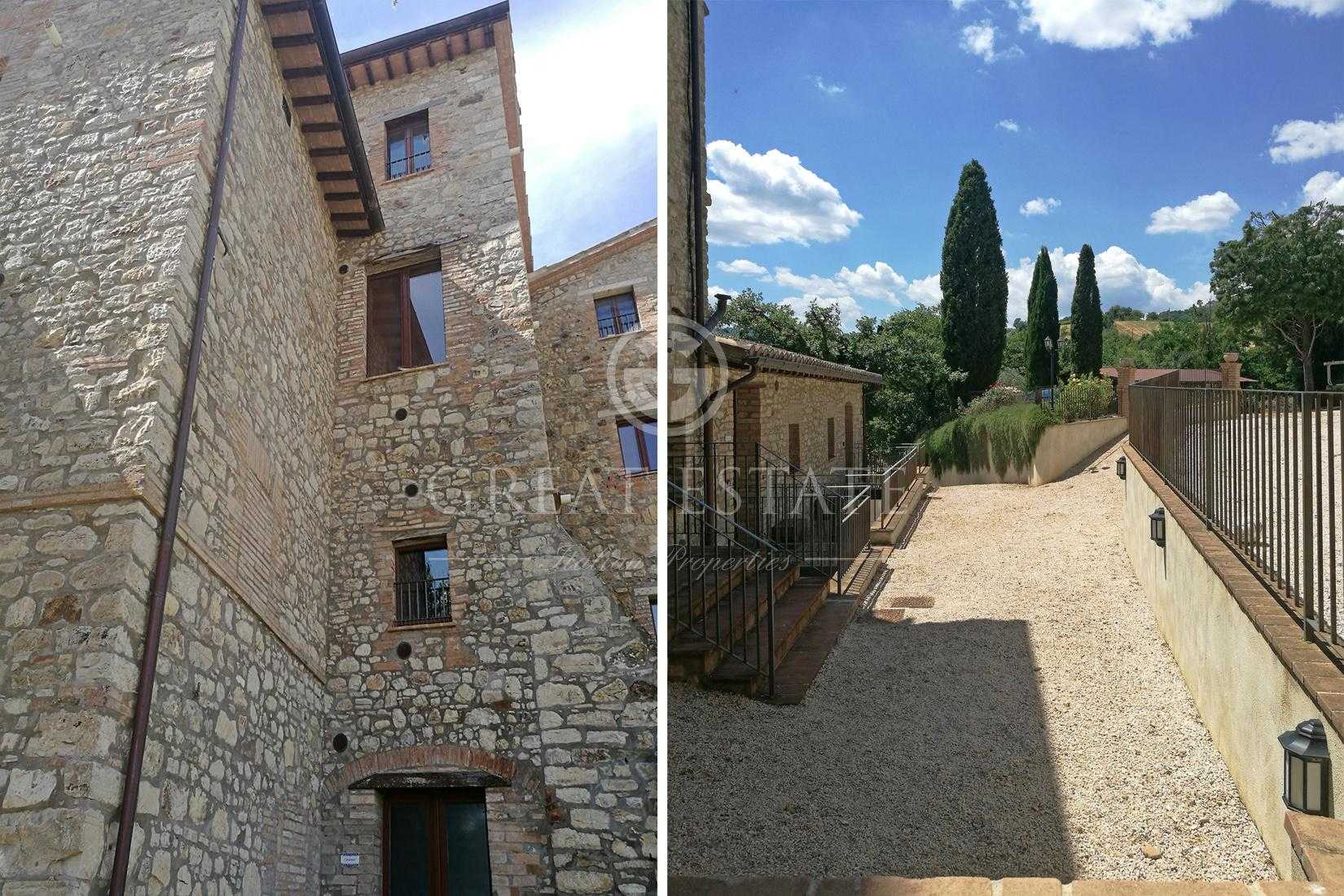 Huis in Monte Castello di Vibio, Umbrië 11056103