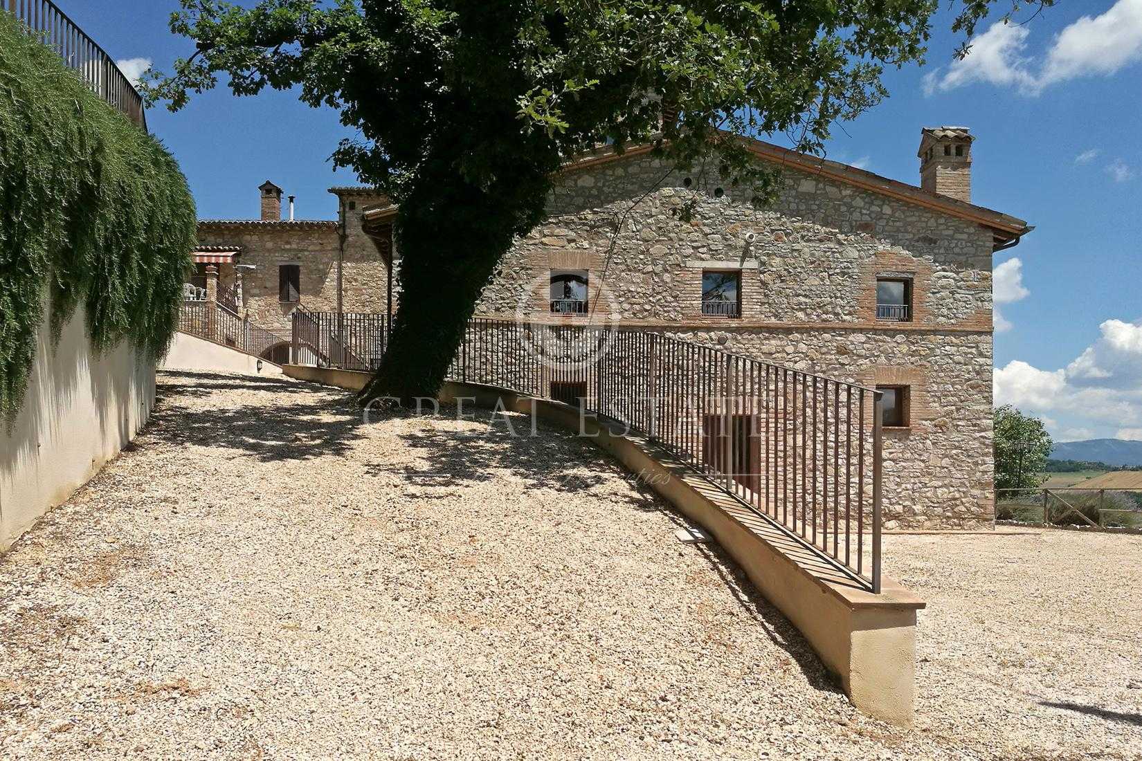 House in Monte Castello di Vibio, Umbria 11056103