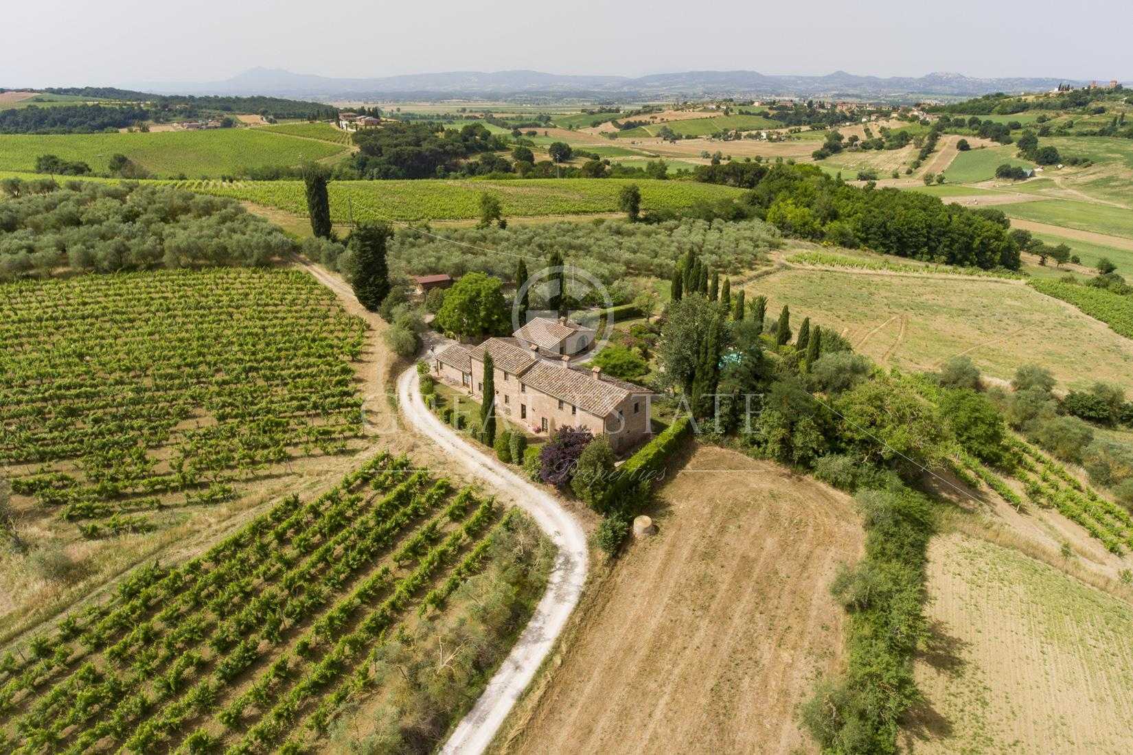 House in Montepulciano, Tuscany 11056149