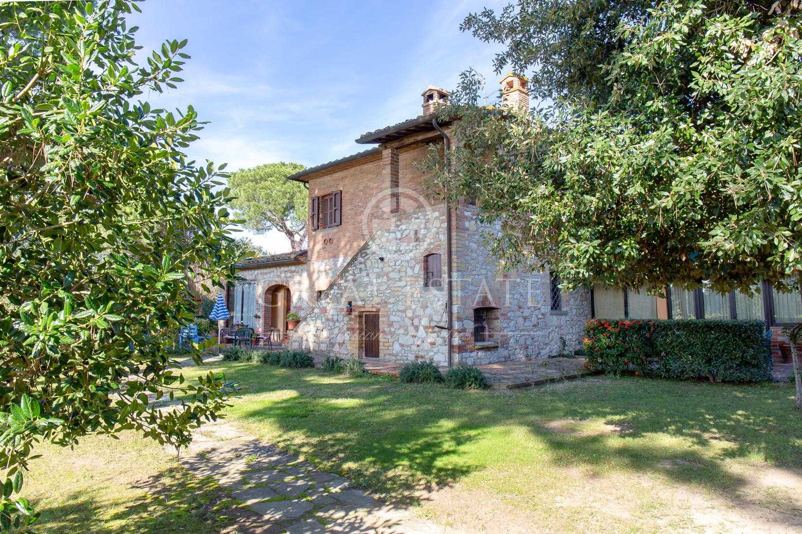 मकान में Castiglione del Lago, Umbria 11056213