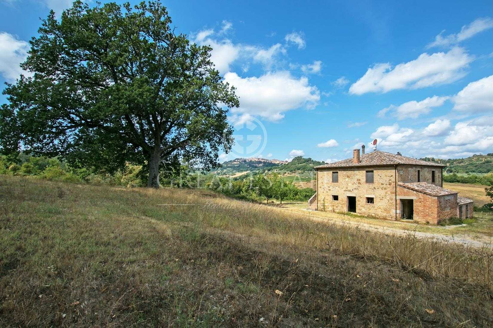 rumah dalam Montepulciano, Tuscany 11056280