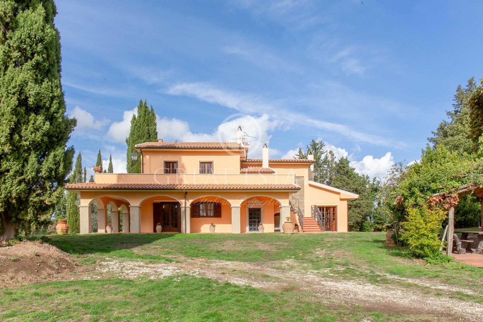 Rumah di Pitigliano, Tuscany 11056282