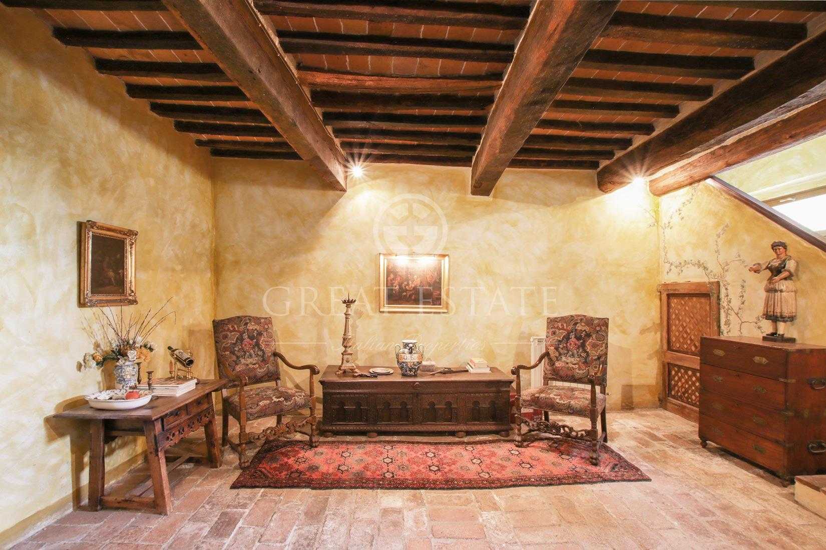 casa en Asciano, Tuscany 11056325