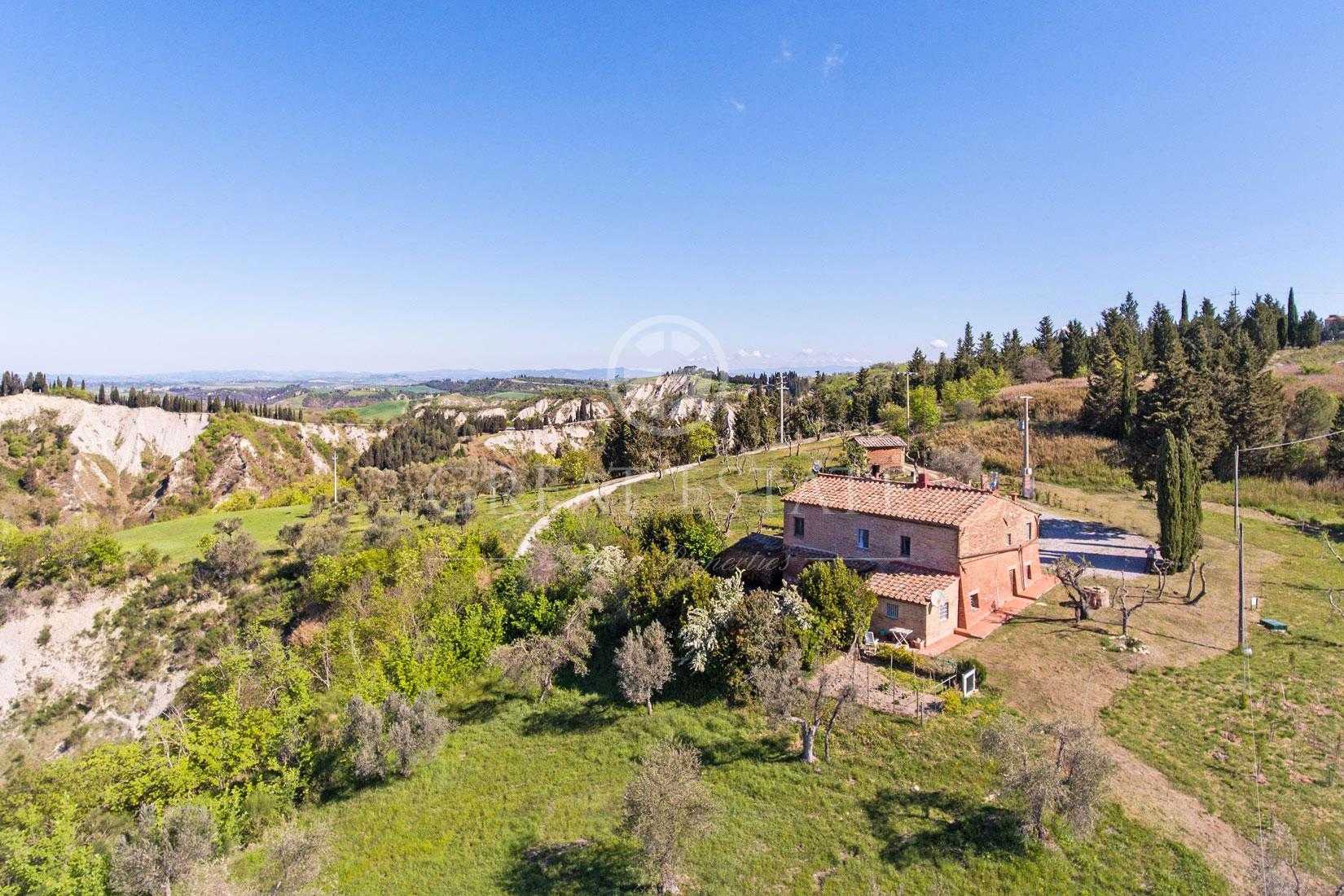 Huis in Asciano, Toscane 11056388