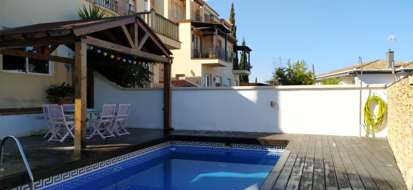 Condominium in Gojar, Andalusia 11056395