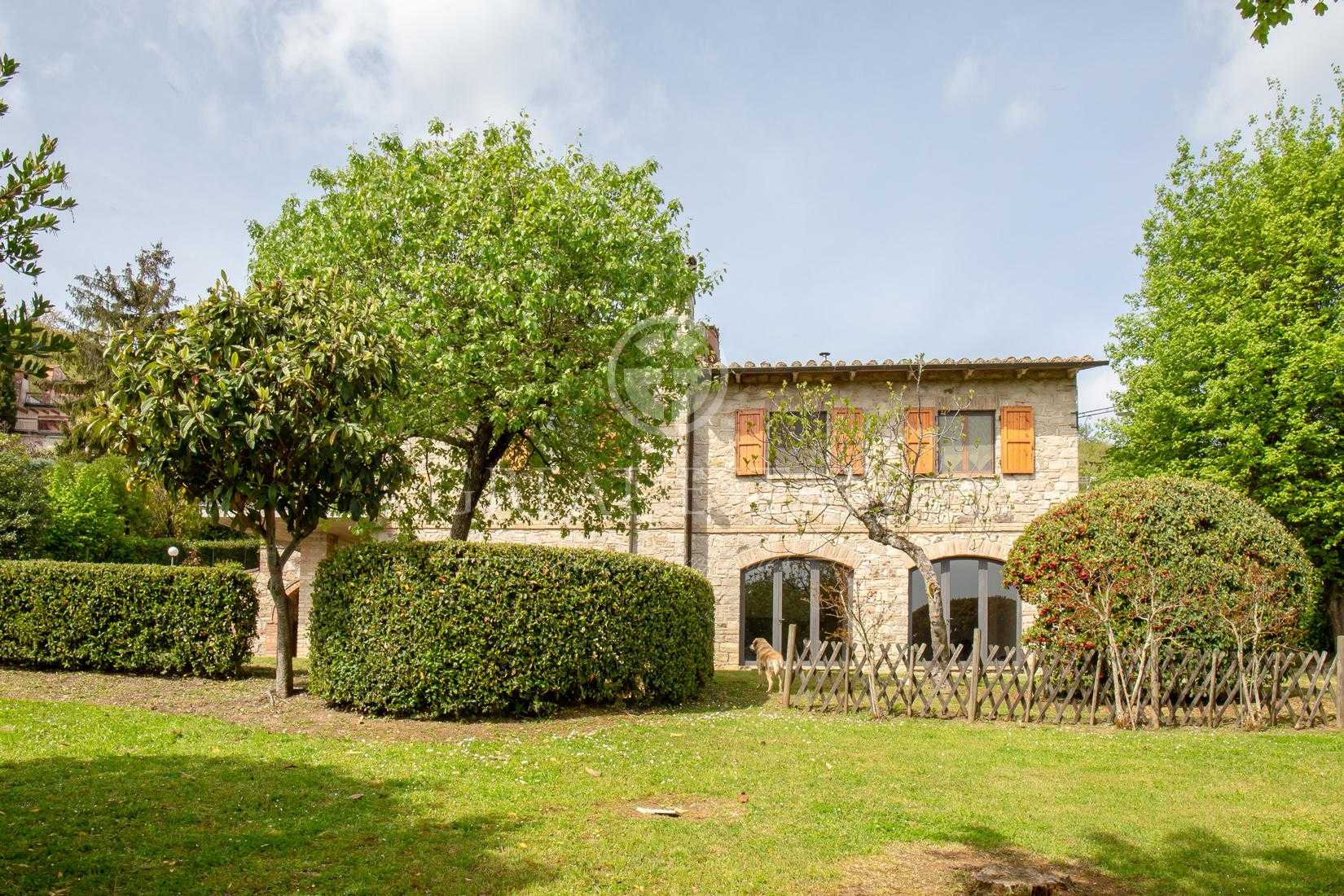 House in Sarteano, Tuscany 11056398