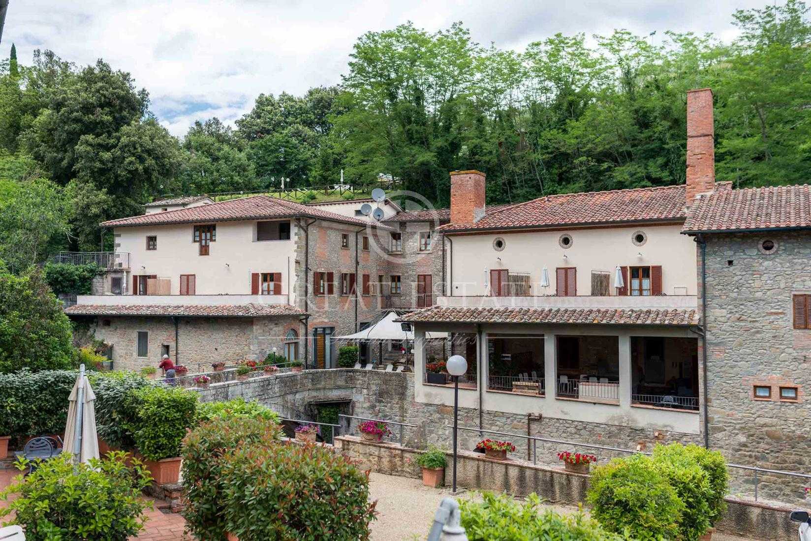 House in Loro Ciuffenna, Tuscany 11056432