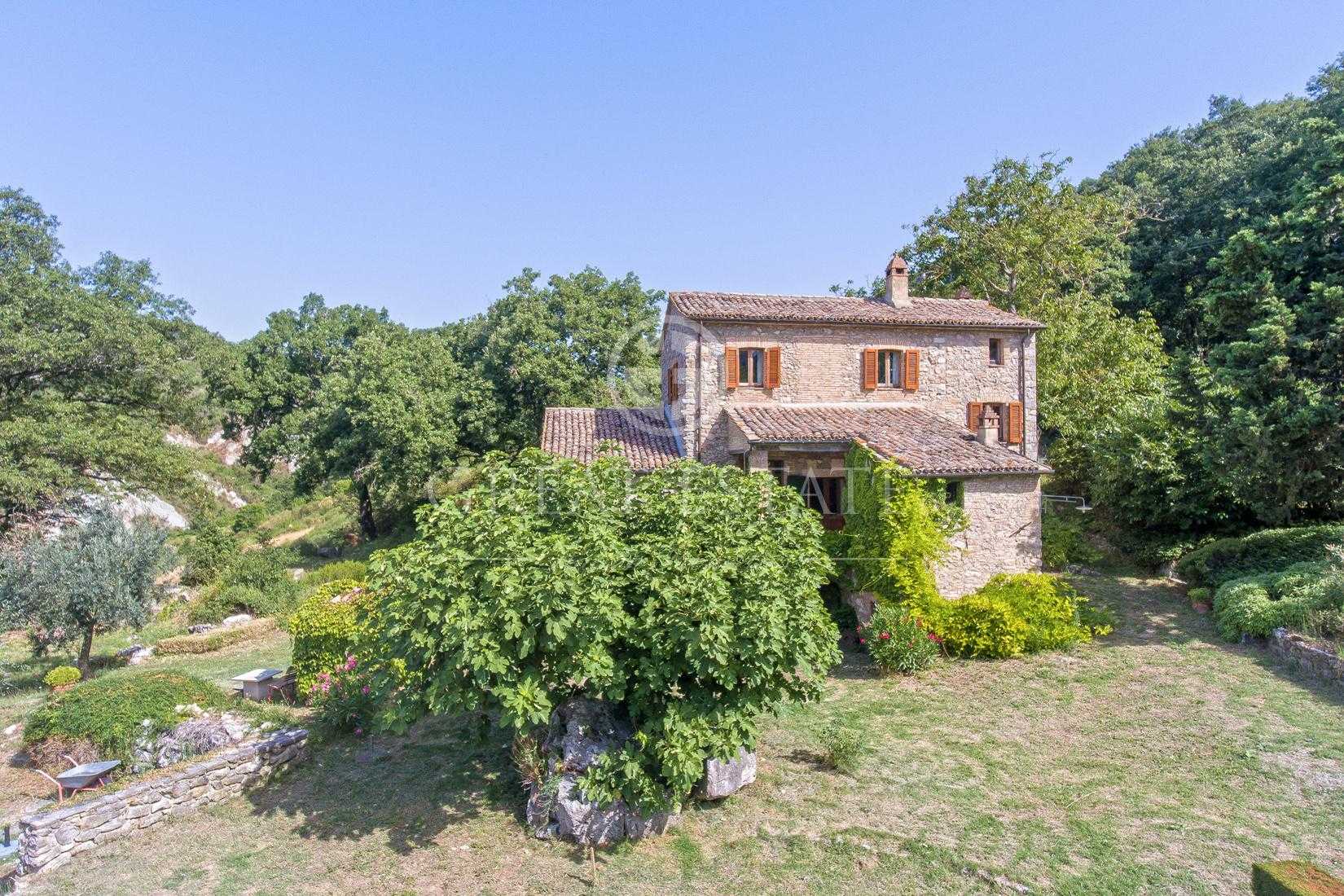 rumah dalam San Casciano dei Bagni, Tuscany 11056453