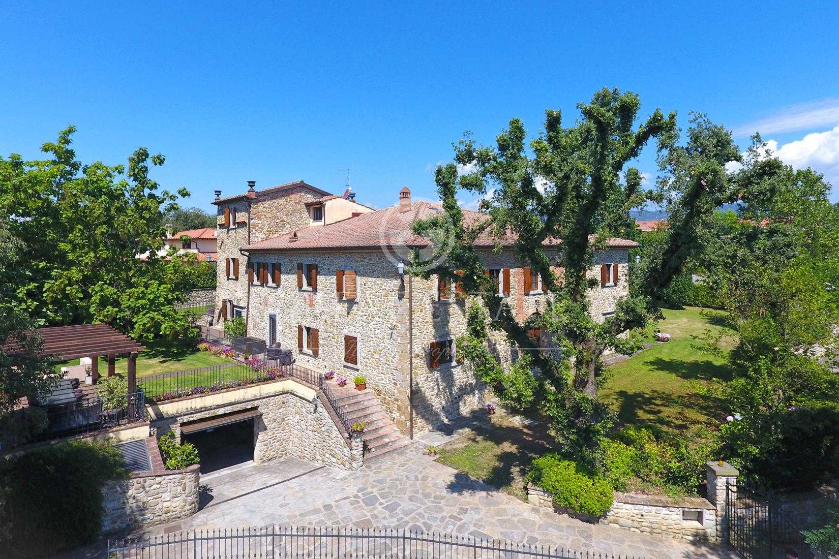 Rumah di Capolona, Tuscany 11056505