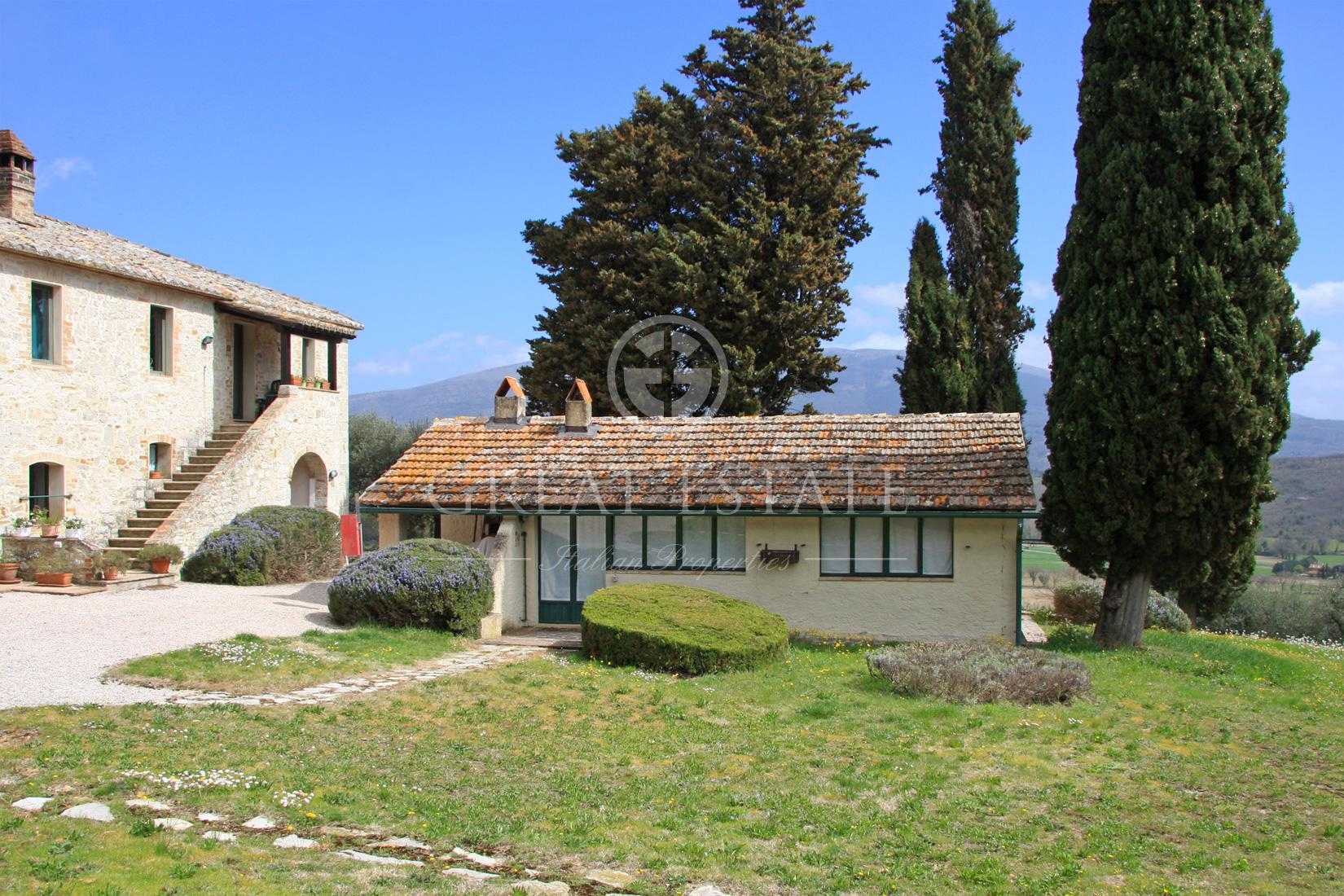 жилой дом в Corciano, Umbria 11056529