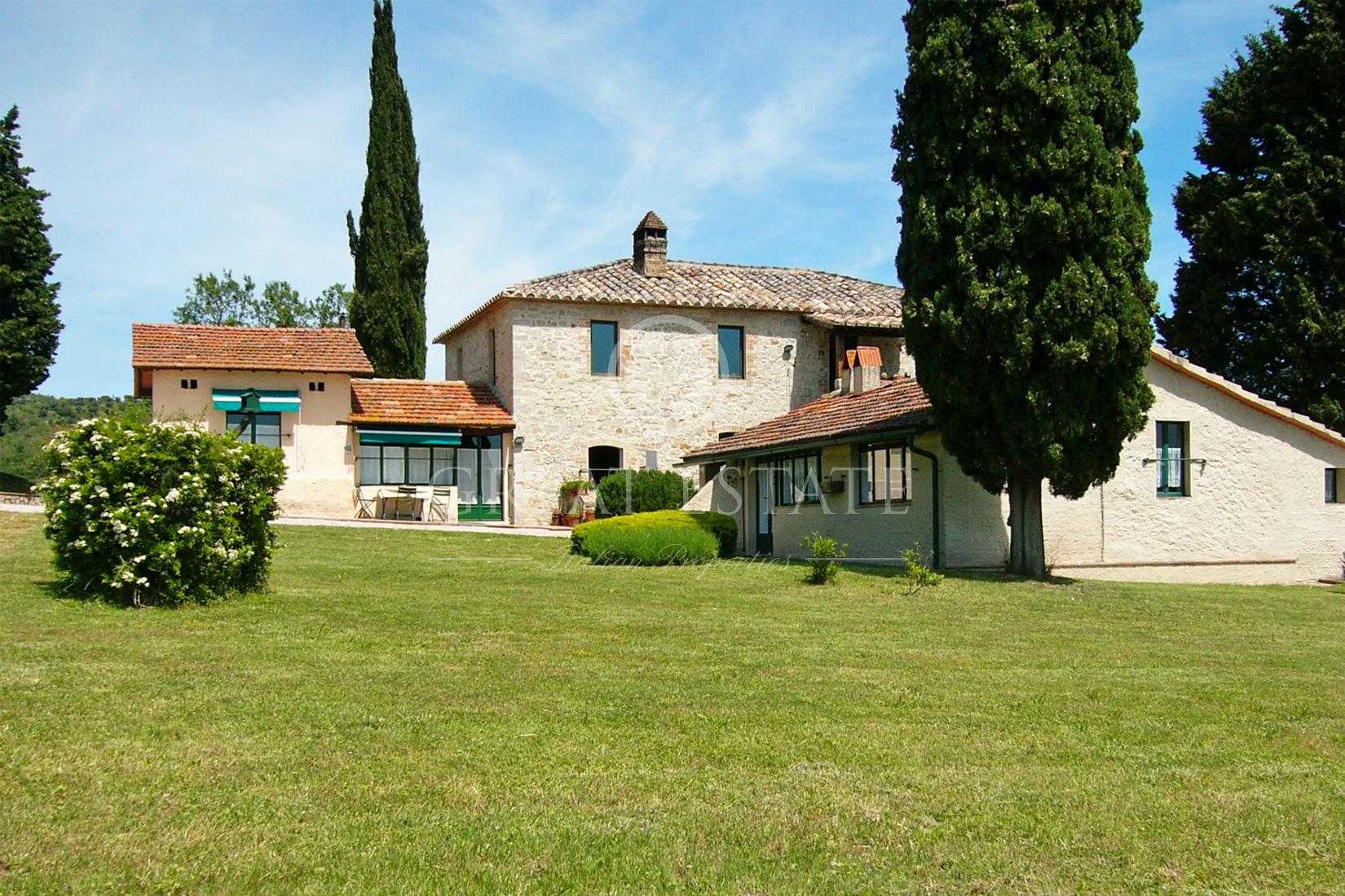 жилой дом в Corciano, Umbria 11056529