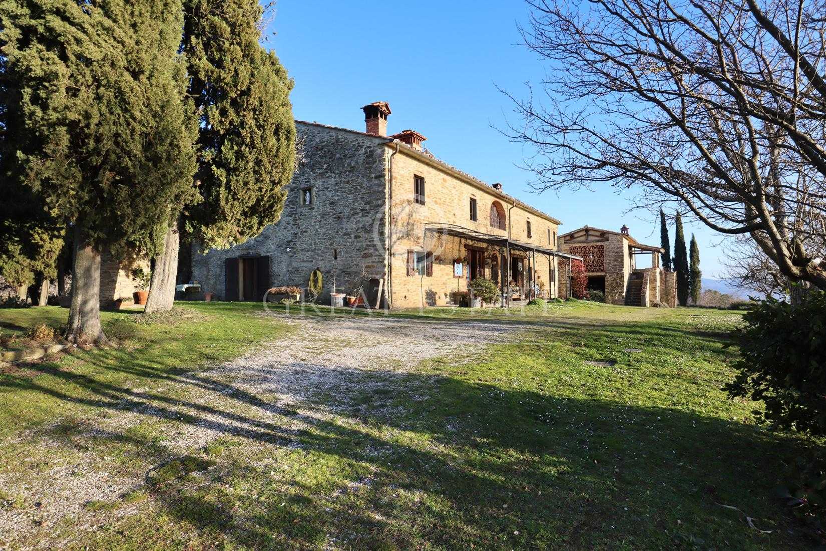 rumah dalam Subbiano, Tuscany 11056611