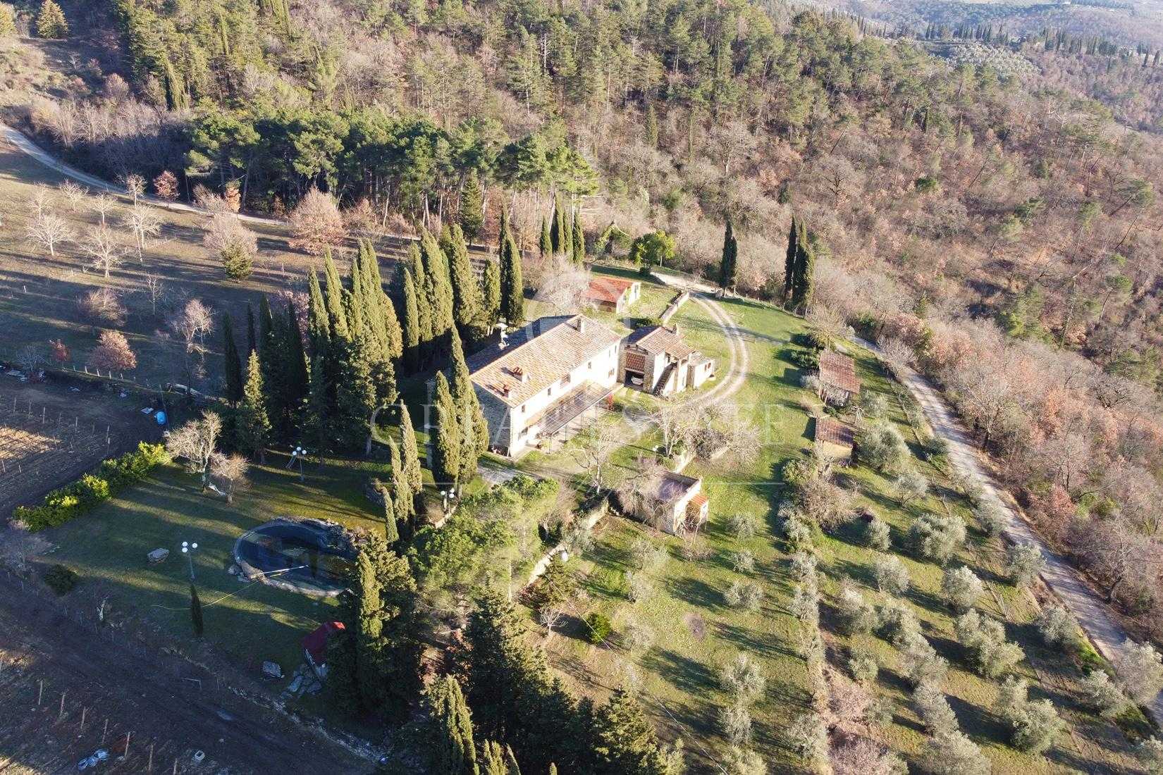 Rumah di Subbiano, Tuscany 11056611