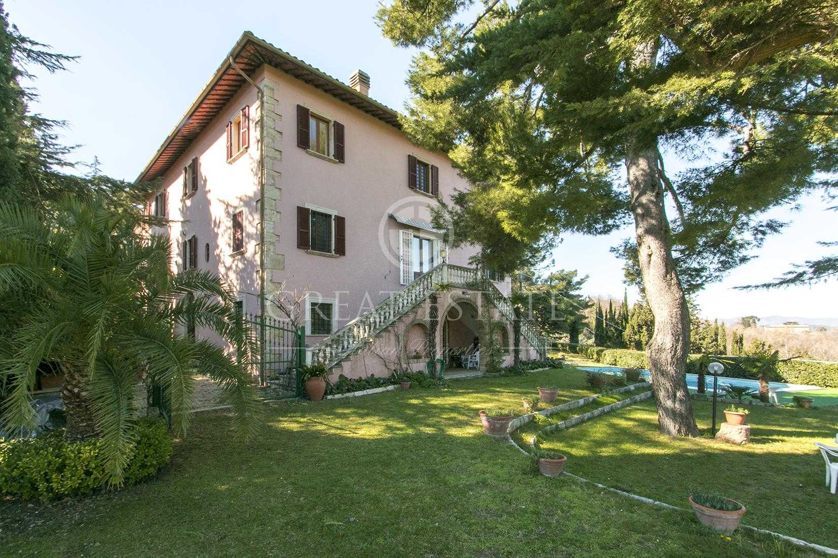 House in , Marche 11056627