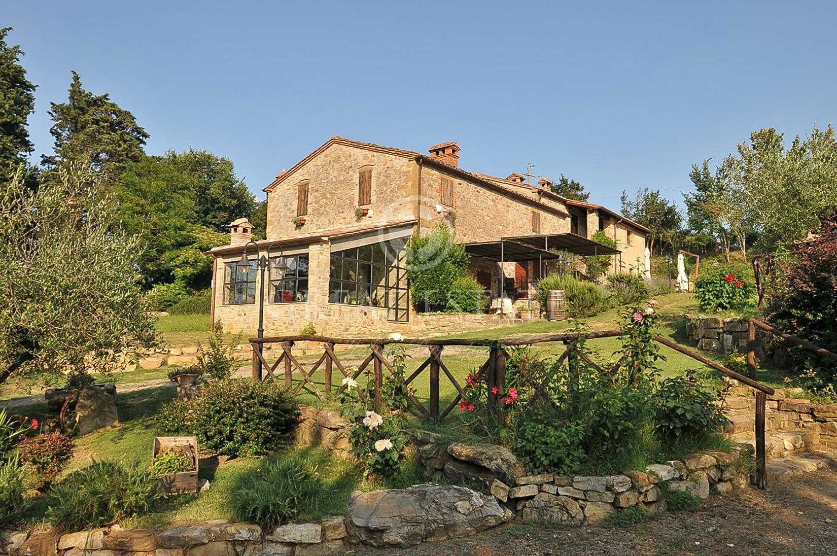 Huis in Passignano sul Trasimeno, Umbrië 11056695