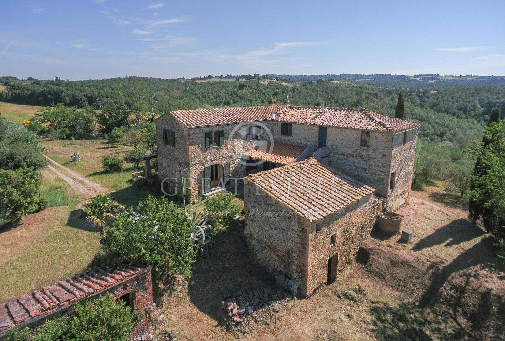 Huis in Asciano, Toscane 11056747