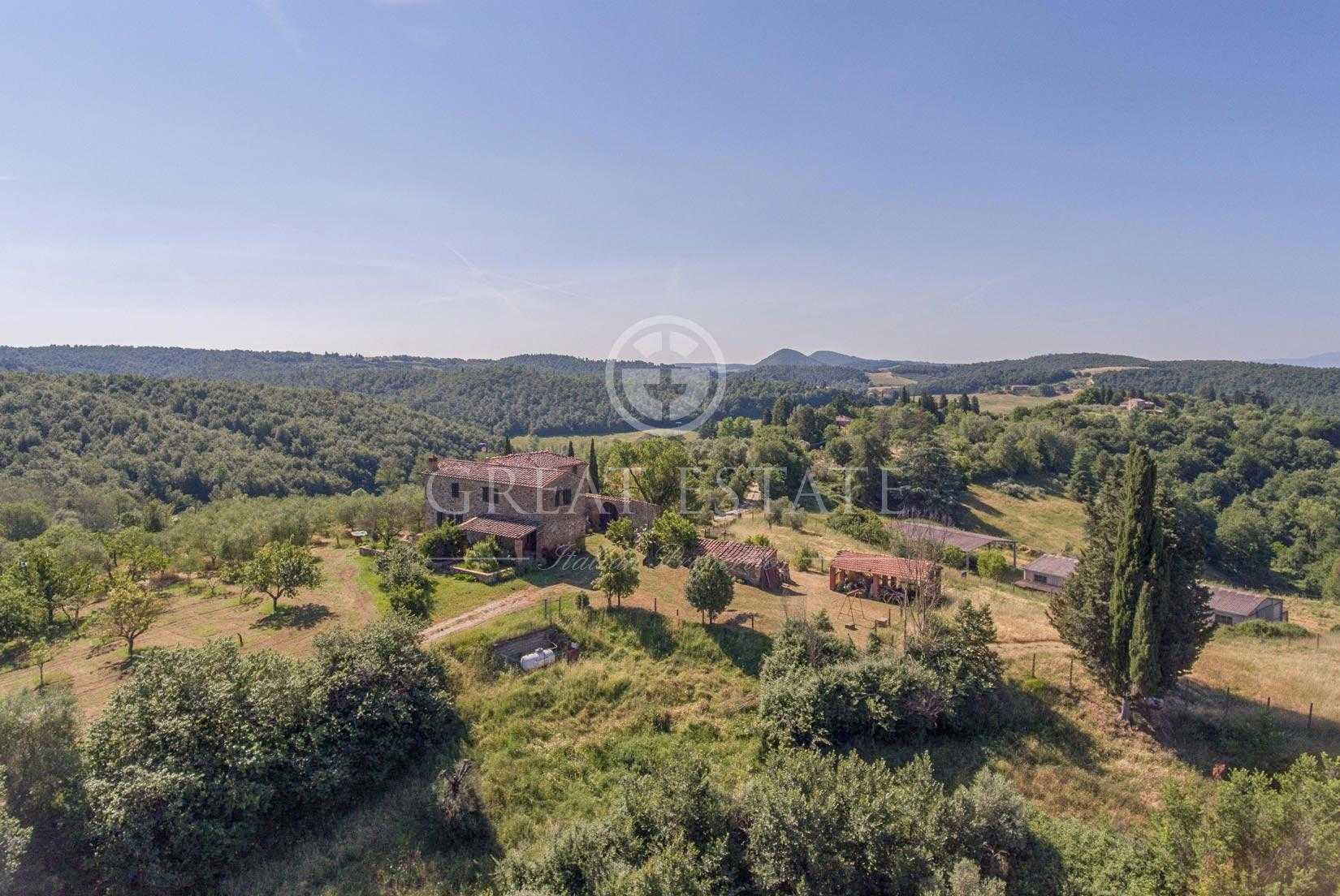 Huis in Asciano, Toscane 11056751