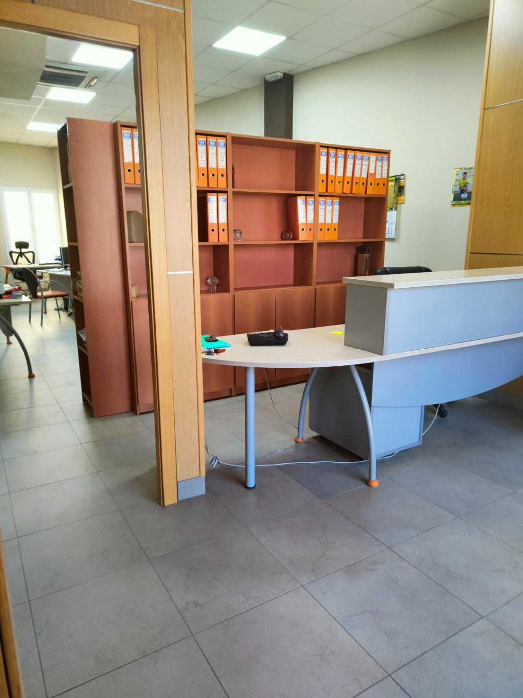 Ufficio nel Dos Hermanas, Andalucía 11056773