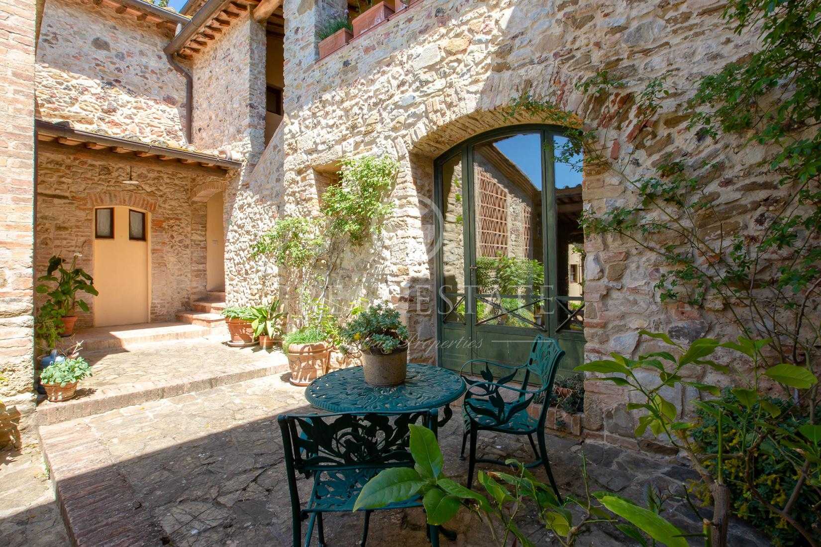房子 在 Castellina in Chianti, Toscana 11056785