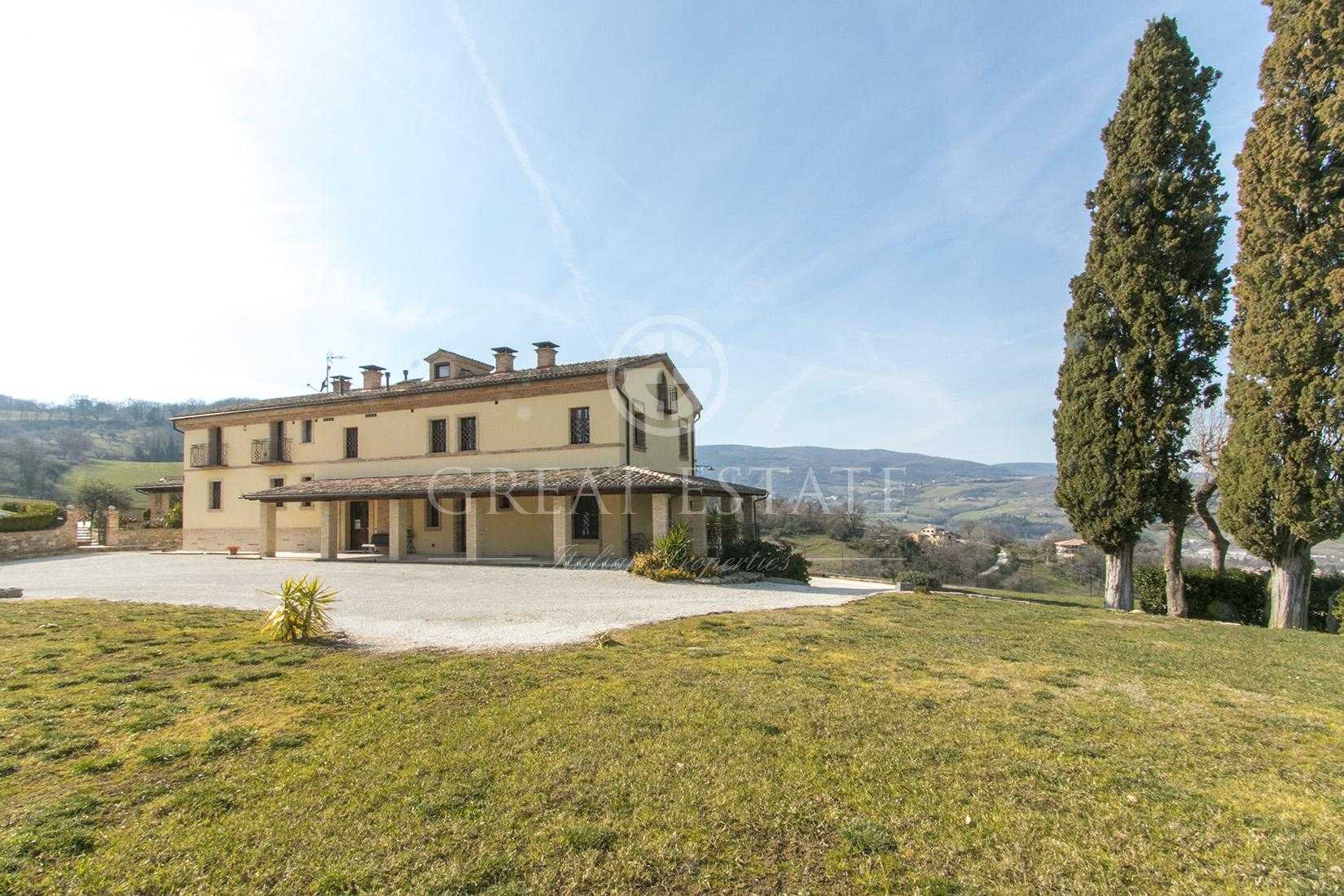 House in Caldarola, Marche 11056868