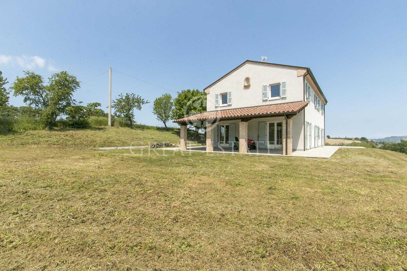 House in Monte Vidon Combatte, Marche 11056872