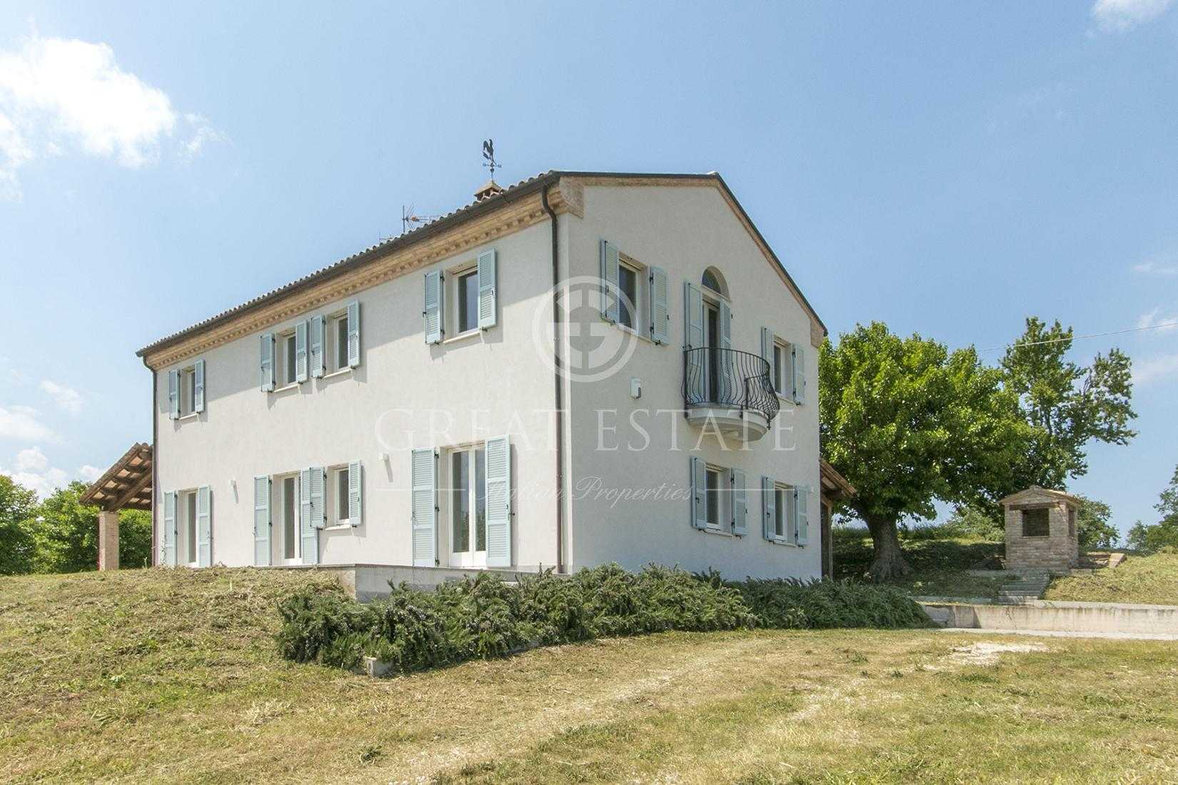 жилой дом в Monte Vidon Combatte, Marche 11056875