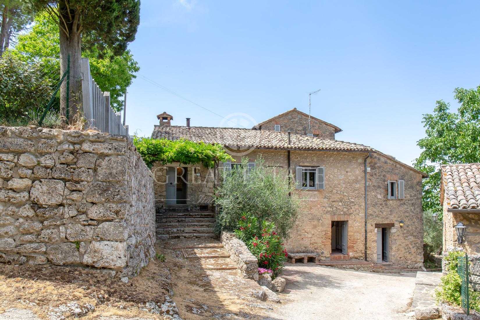 House in Sarteano, Tuscany 11056883