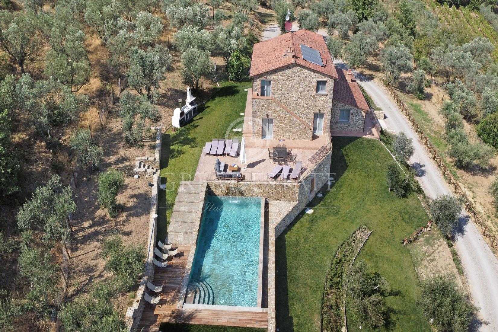 House in Cortona, Tuscany 11056893