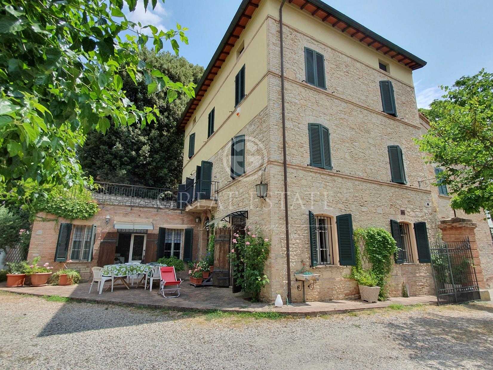 Dom w Perugia, Umbrii 11056902