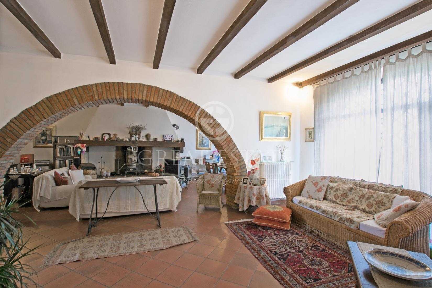rumah dalam Sarteano, Tuscany 11056920