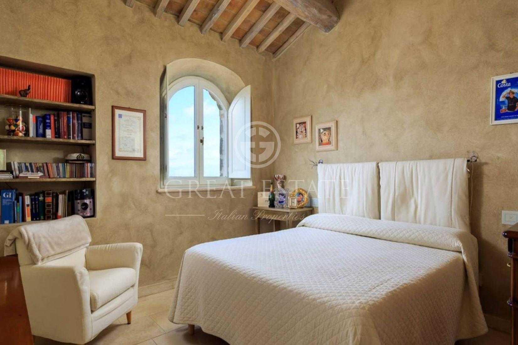жилой дом в Montalcino, Tuscany 11056927