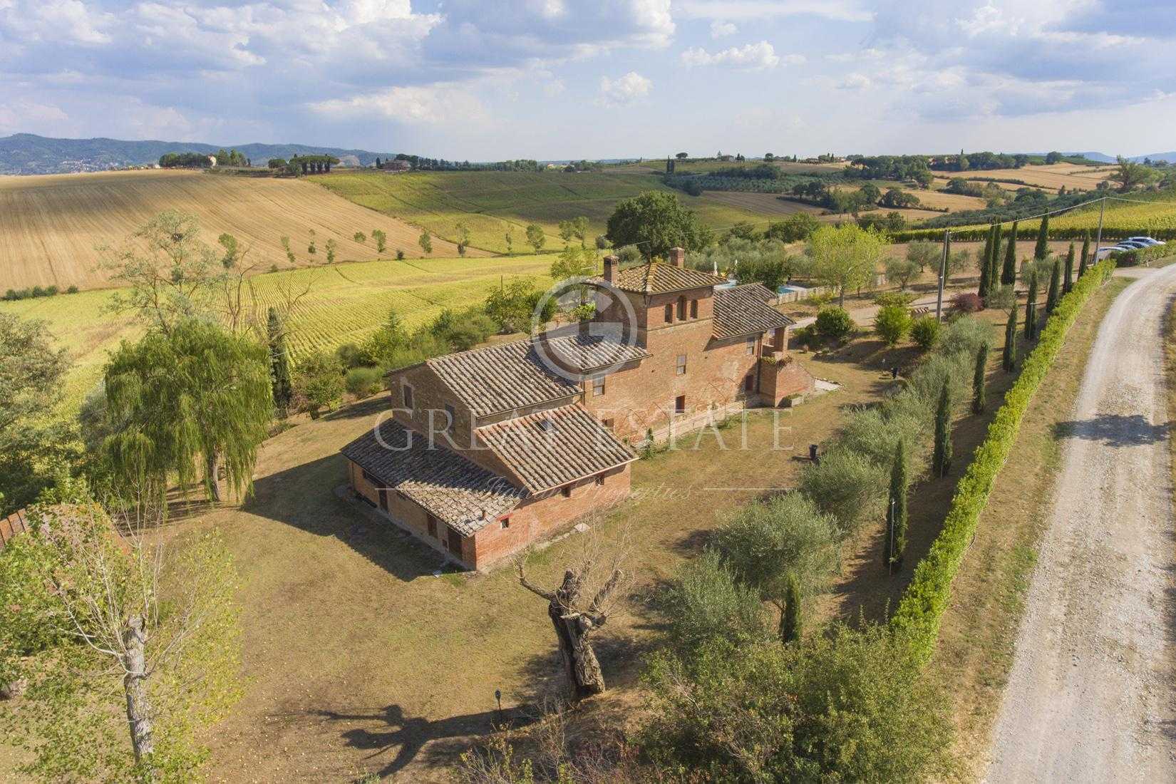 House in Castiglione del Lago, Umbria 11057008