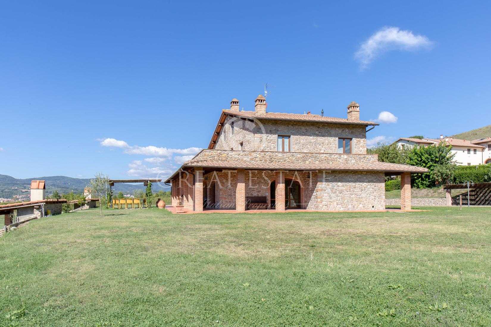 rumah dalam Reggello, Tuscany 11057078