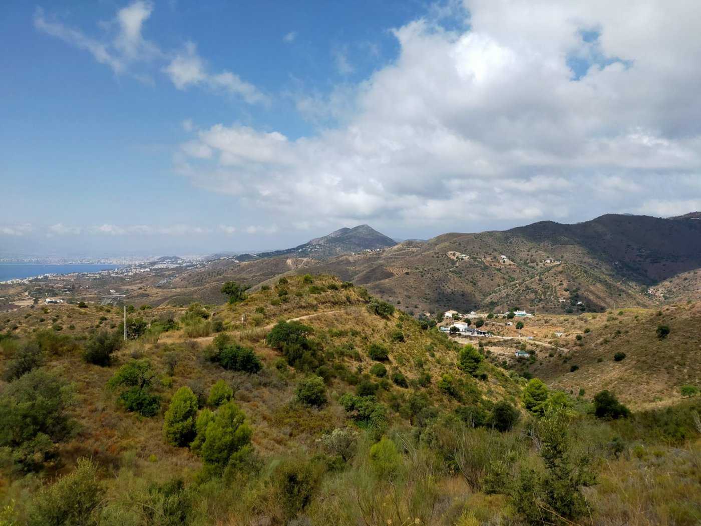 Land in Rincón de la Victoria, Andalucía 11057119